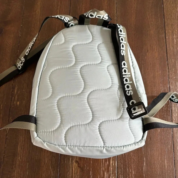 Adidas small backpack - Picture 12 of 12